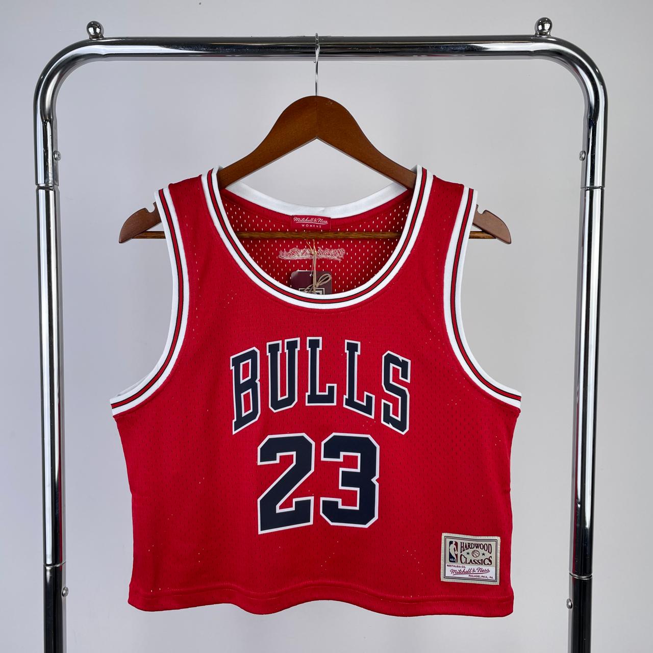 Cropped Chicago Bulls1