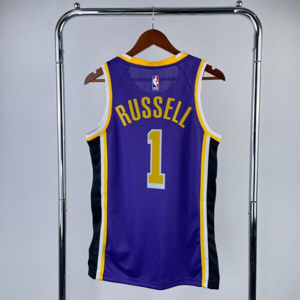 Los Angeles Lakers14