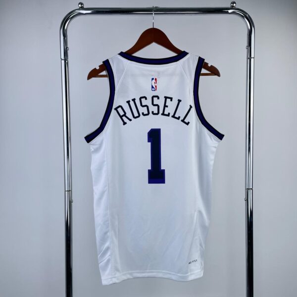 Los Angeles Lakers16