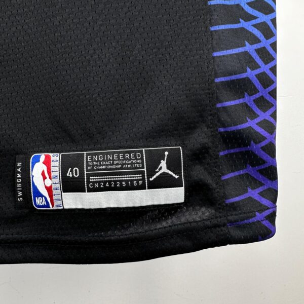 Regata Charlotte Hornets - Imagem 4