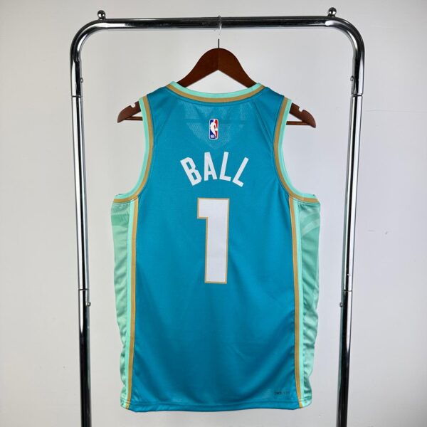 Regata Charlotte Hornets - Imagem 2