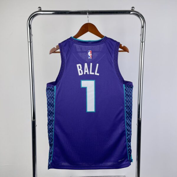 Regata Charlotte Hornets - Imagem 2
