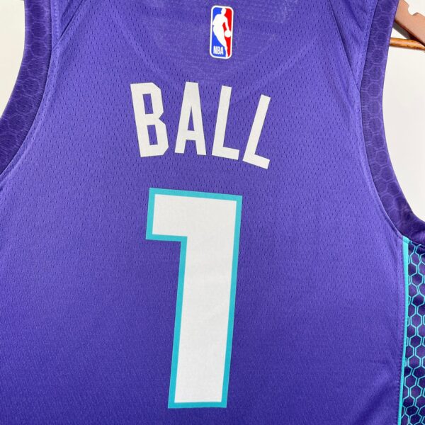 Regata Charlotte Hornets - Imagem 5