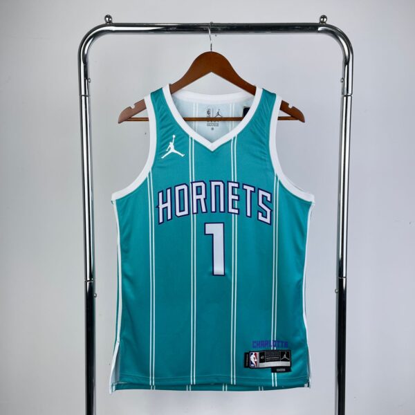 Charlotte Hornets82
