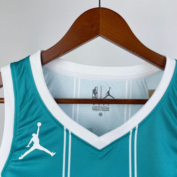 Regata Charlotte Hornets - Imagem 5