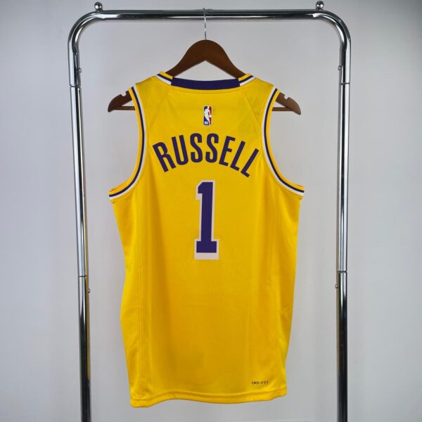Los Angeles Lakers21