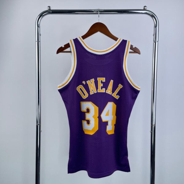 Los Angeles Lakers28