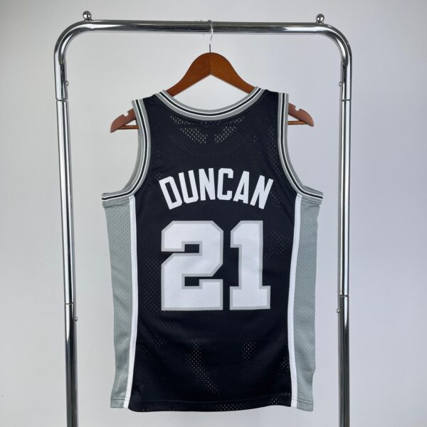 San Antonio Spurs7