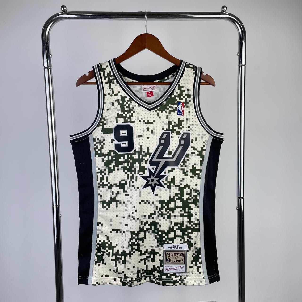 San Antonio Spurs8