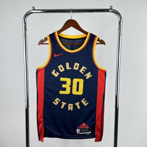 Golden State Warriors24
