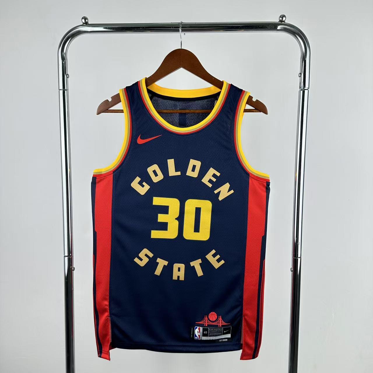 Golden State Warriors24