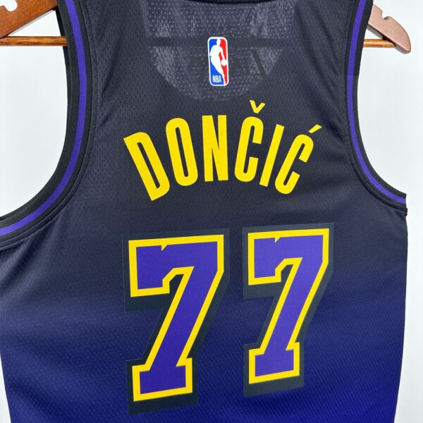 Los Angeles Lakers