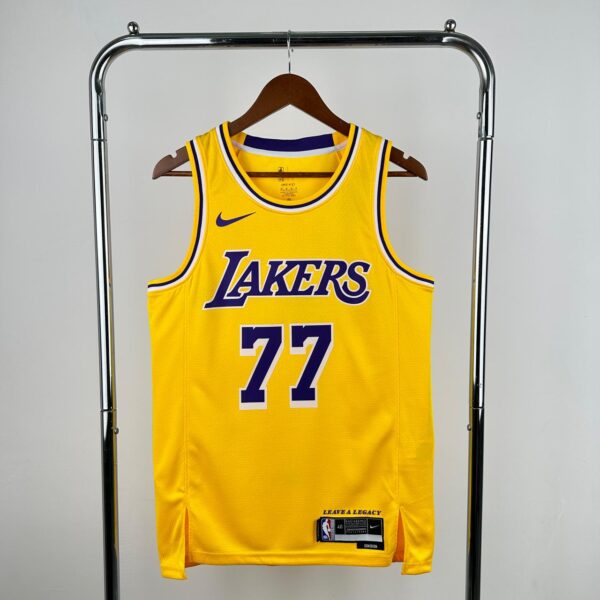 Los Angeles Lakers78