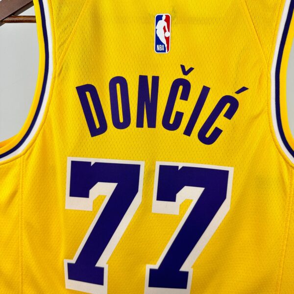 Los Angeles Lakers